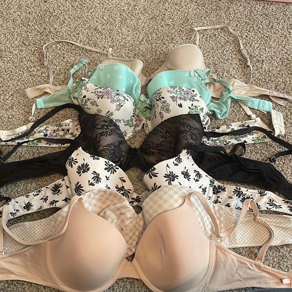 Variety pack Victoria’s Secret bras - Picture 1 of 8